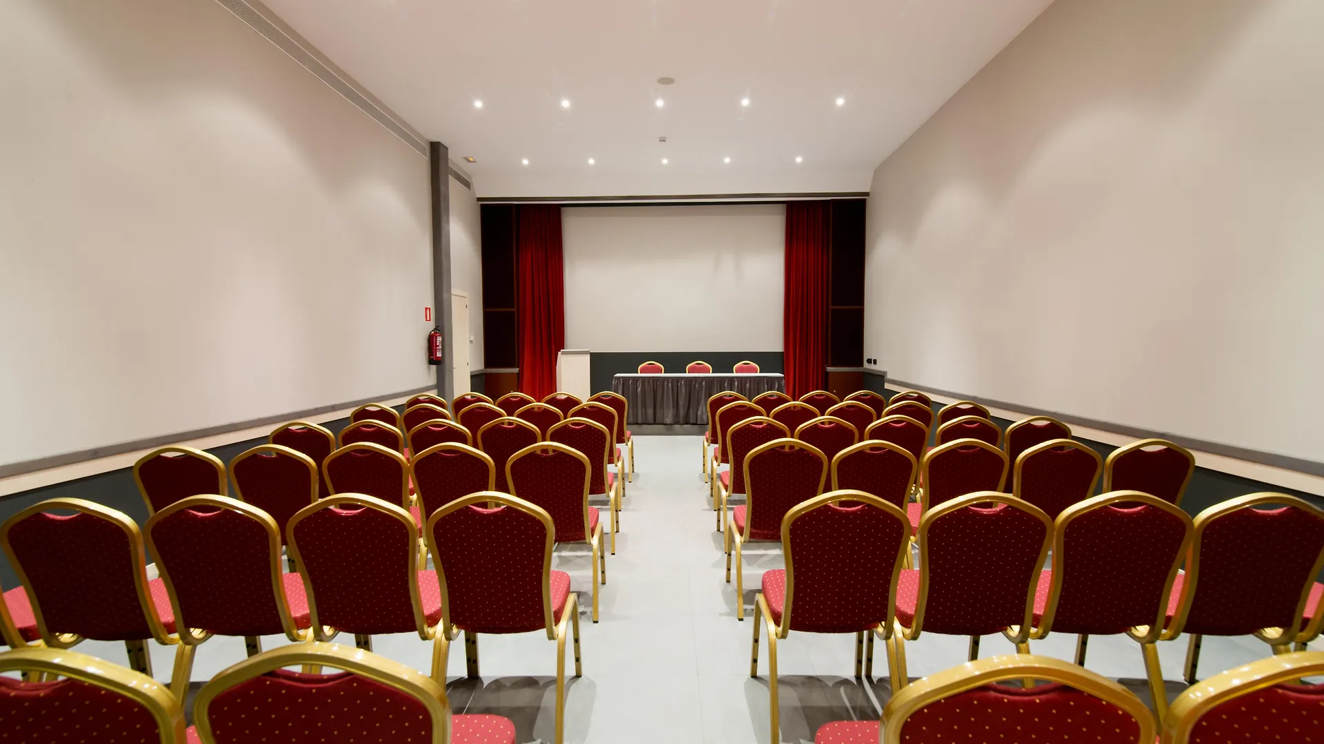 Petit Palace Trencadis Отель Барселона