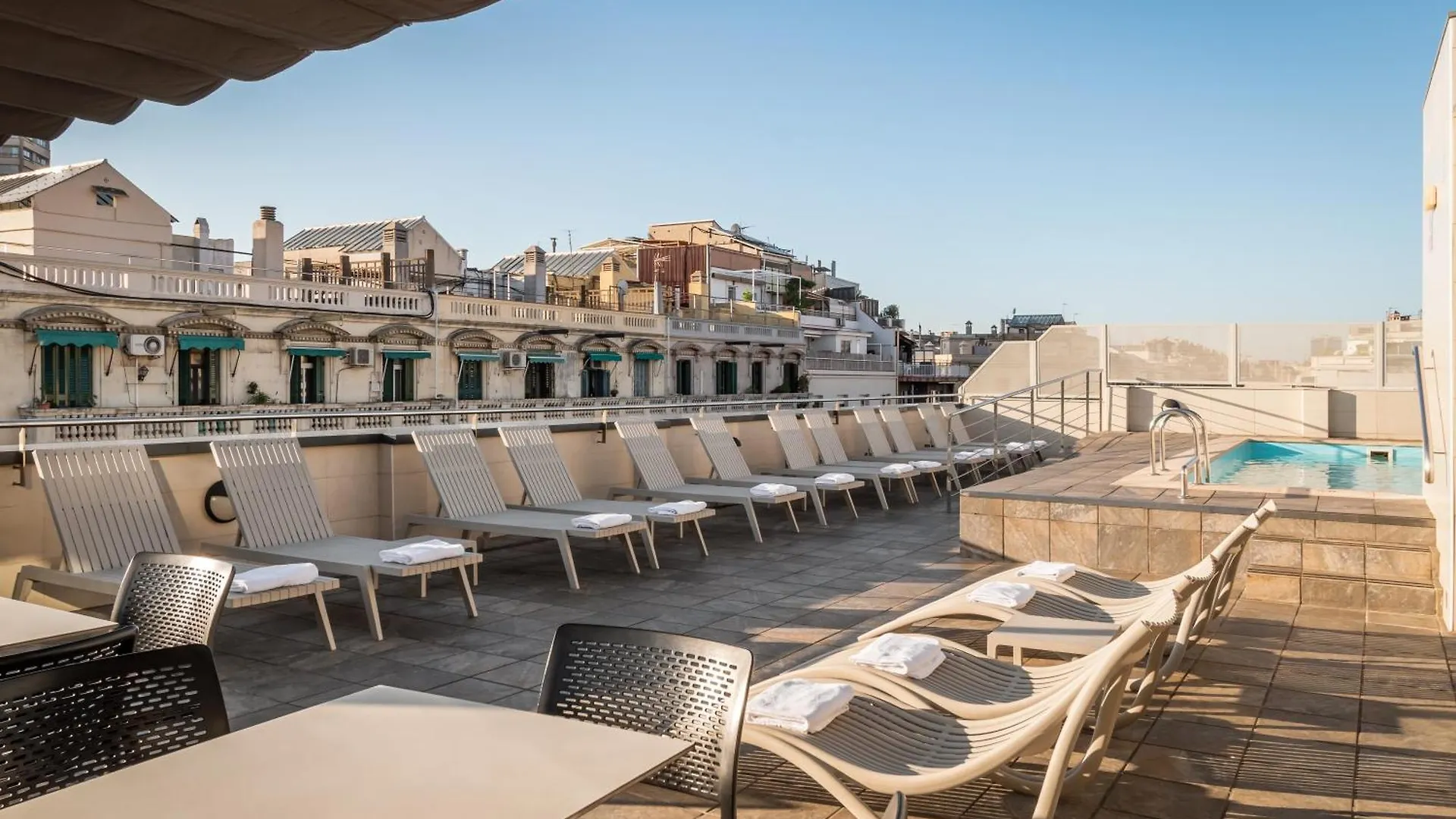 Отель Petit Palace Trencadis