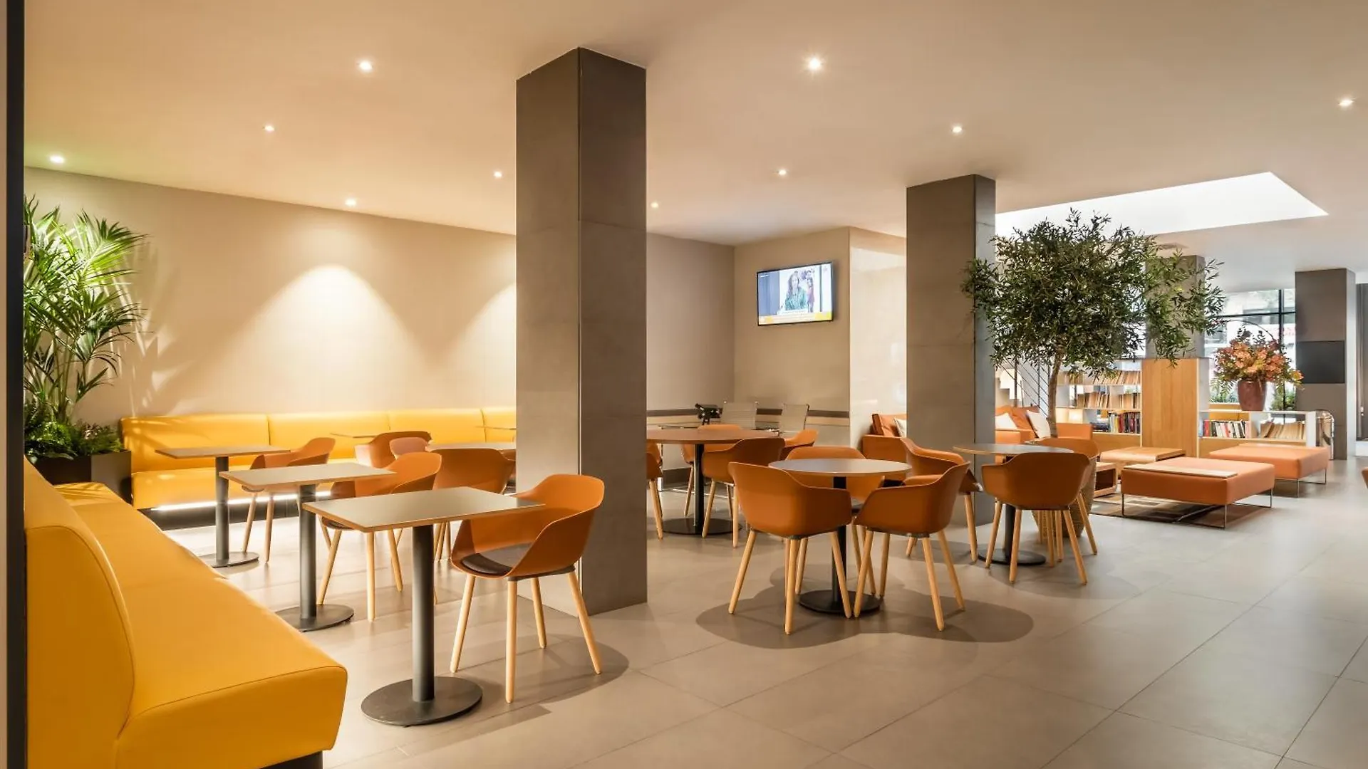 Petit Palace Trencadis Отель Барселона