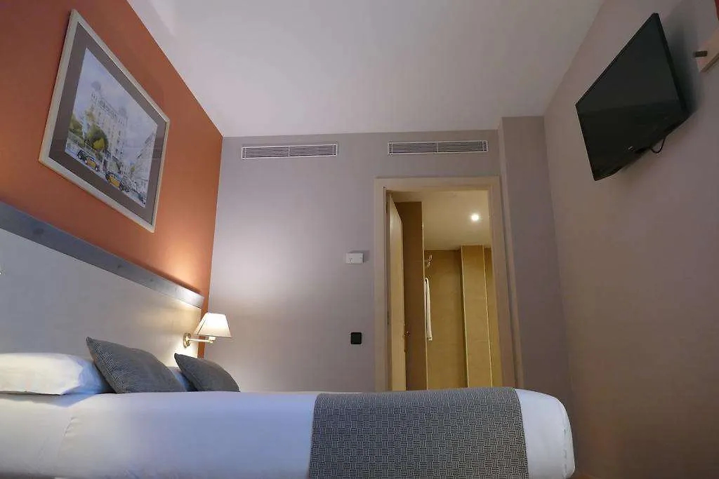 **** Отель Petit Palace Trencadis Испания
